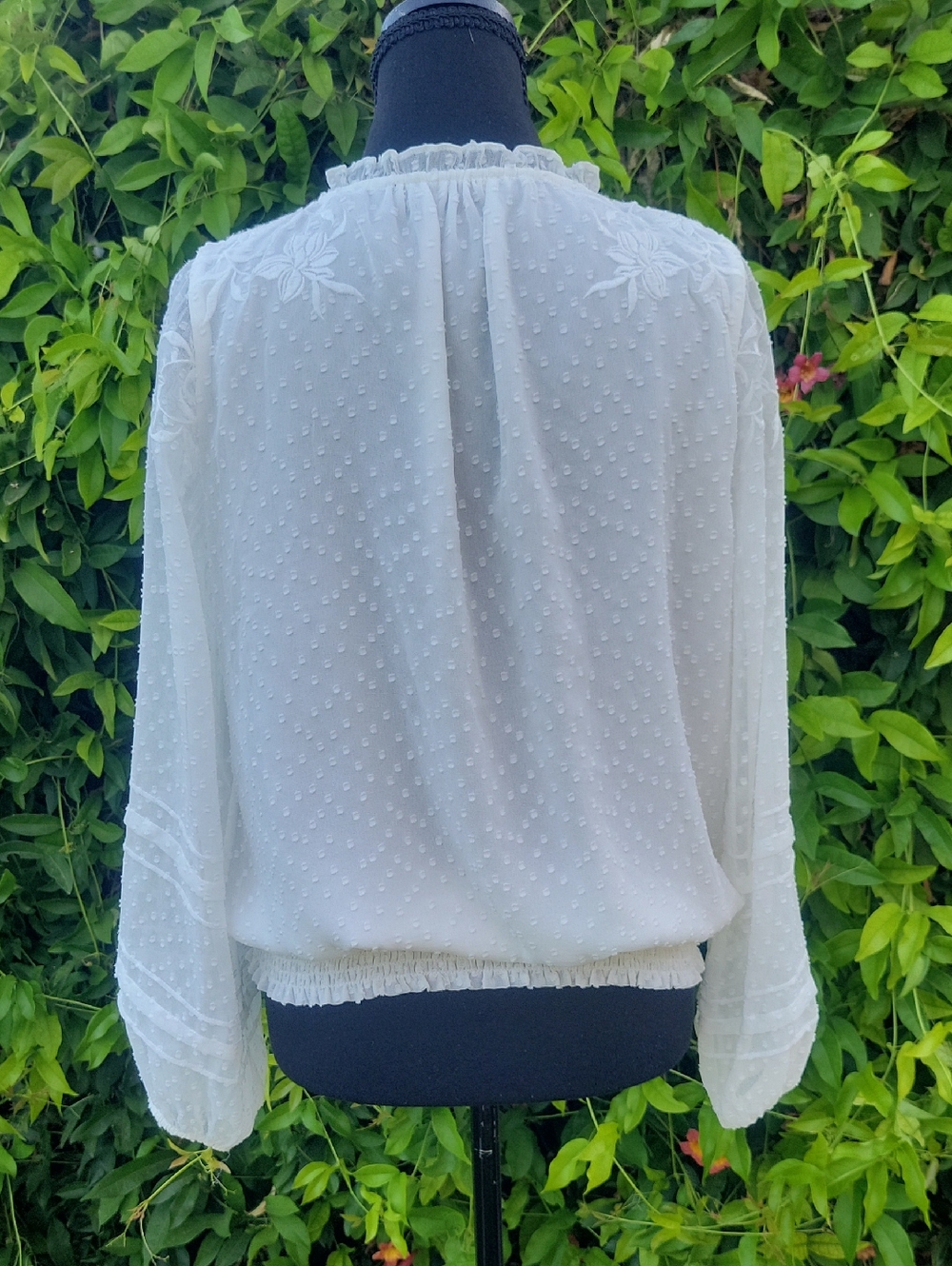 White House Black Market Ivory White Boho Blouse with Floral Embroidery S - Picture 9 of 16